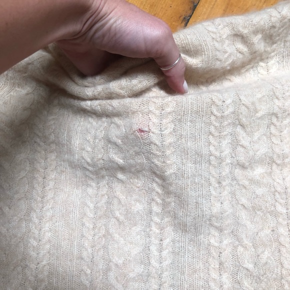 Vertical Design 2-Ply 100% Cashmere short sleeved sweater, size M - Picture 6 of 8